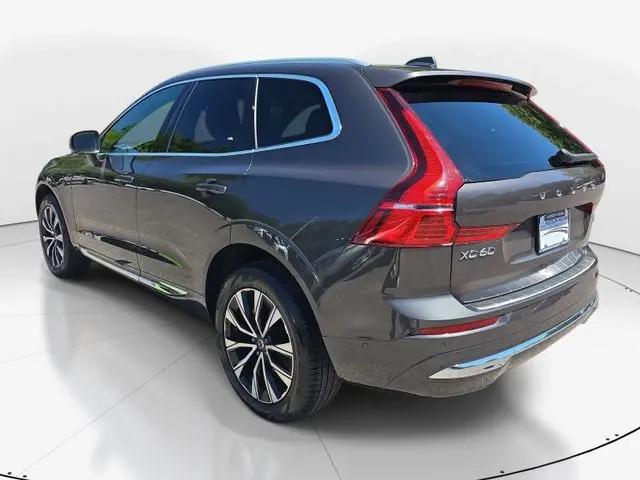 2023 Volvo XC60 B5 Plus Bright Theme