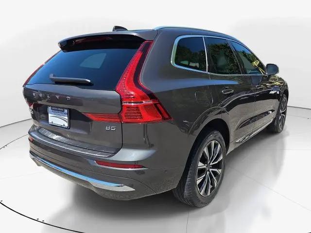 2023 Volvo XC60 B5 Plus Bright Theme