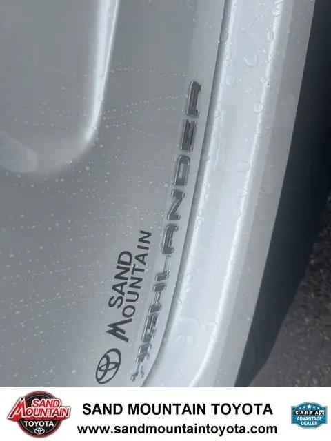 2026 Toyota Highlander XLE