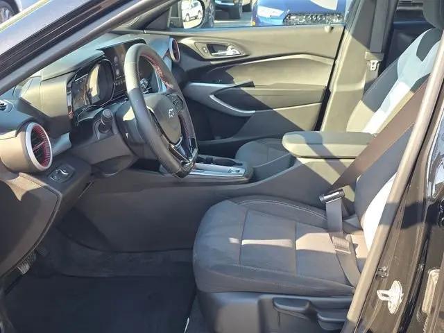 2025 Chevrolet Trax FWD 1RS