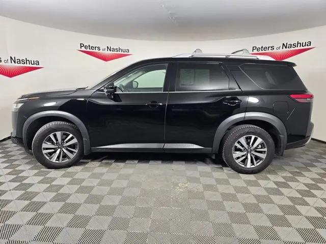 2023 Nissan Pathfinder SL 4WD