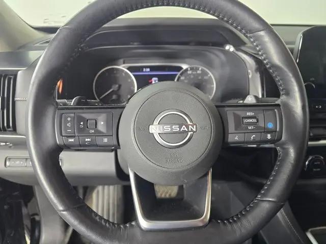 2023 Nissan Pathfinder SL 4WD