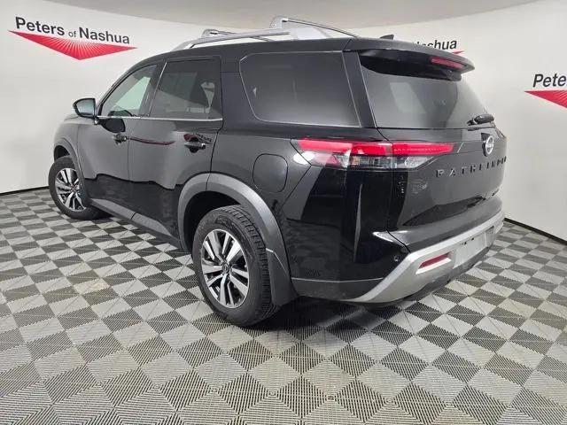 2023 Nissan Pathfinder SL 4WD