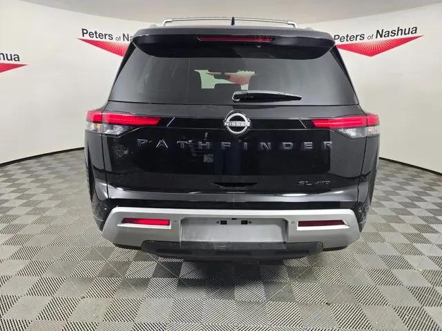 2023 Nissan Pathfinder SL 4WD