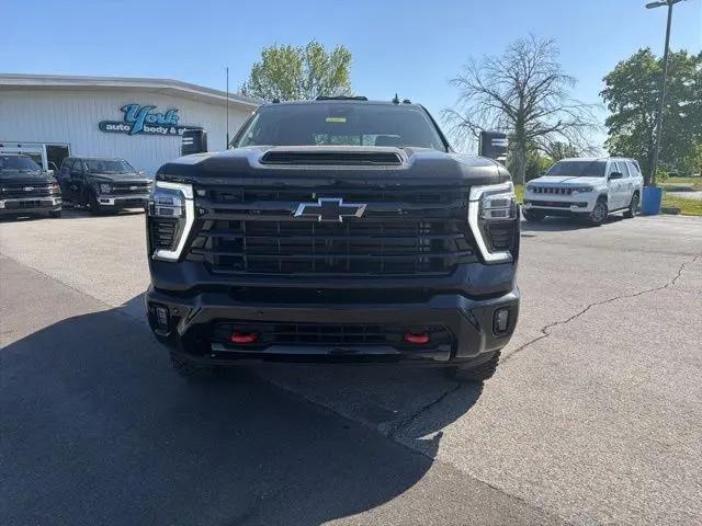 2026 Chevrolet Silverado 2500HD Crew Cab, Standard Bed, LT, 4WD