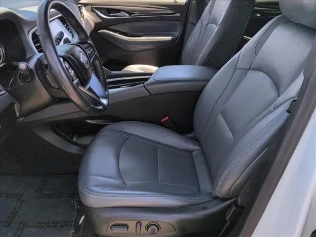 2023 Buick Enclave Essence FWD