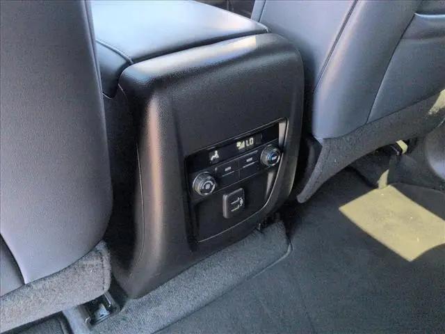 2023 Buick Enclave Essence FWD