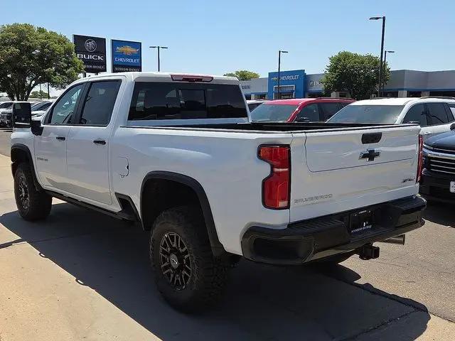 2026 Chevrolet Silverado 2500HD Crew Cab, Standard Bed, XR2, 4WD