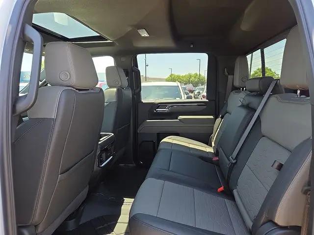 2026 Chevrolet Silverado 2500HD Crew Cab, Standard Bed, XR2, 4WD