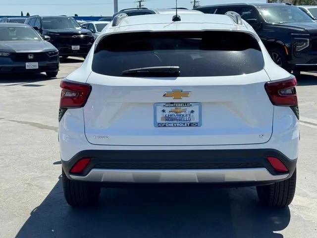 2026 Chevrolet Trax FWD LT