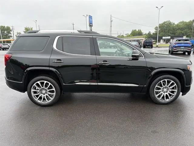 2023 GMC Acadia AWD Denali