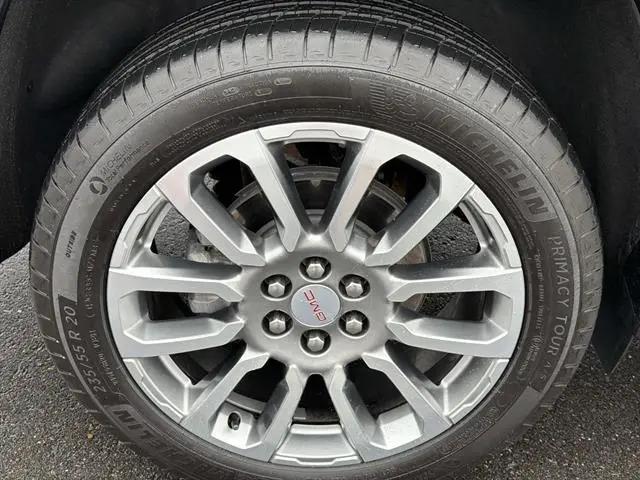 2023 GMC Acadia AWD Denali