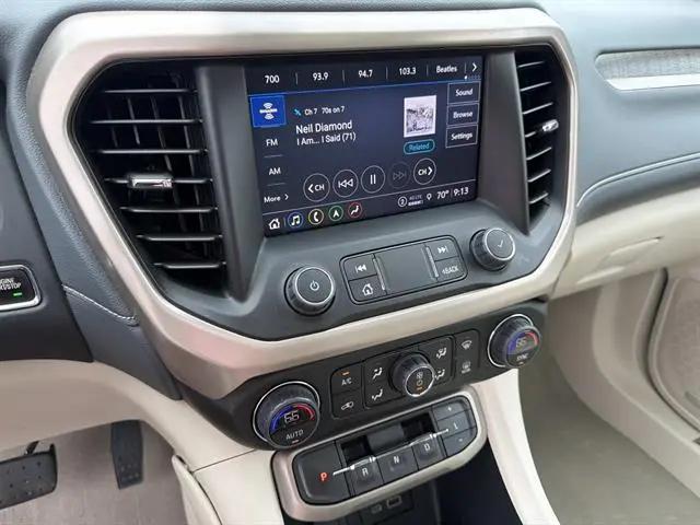 2023 GMC Acadia AWD Denali