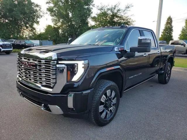 2025 GMC Sierra 3500HD 4WD Crew Cab Standard Bed Denali