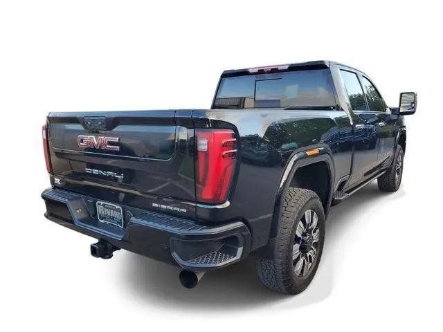 2025 GMC Sierra 3500HD 4WD Crew Cab Standard Bed Denali