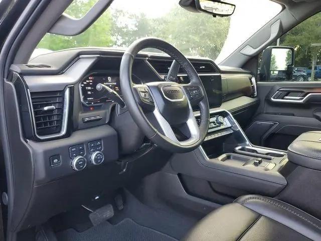 2025 GMC Sierra 3500HD 4WD Crew Cab Standard Bed Denali