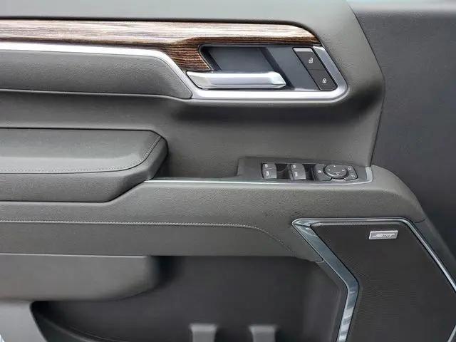 2026 GMC Sierra 1500 Crew Cab, Short Bed, Elevation, RWD