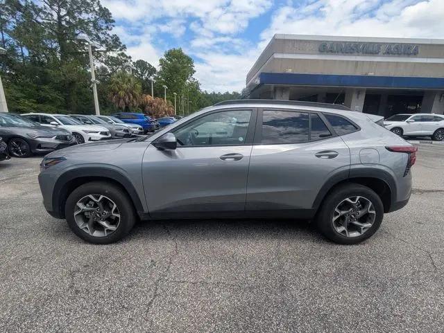 2025 Chevrolet Trax FWD LT