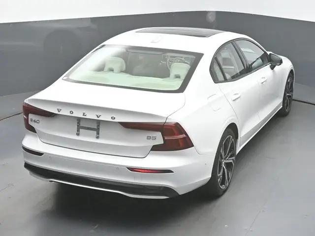 2025 Volvo S60 B5 Plus