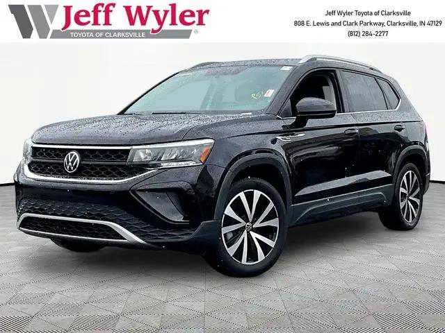 2022 Volkswagen Taos 1.5T SE for sale in Clarksville, IN