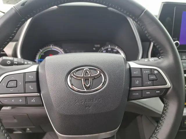 2023 Toyota Highlander Hybrid XLE