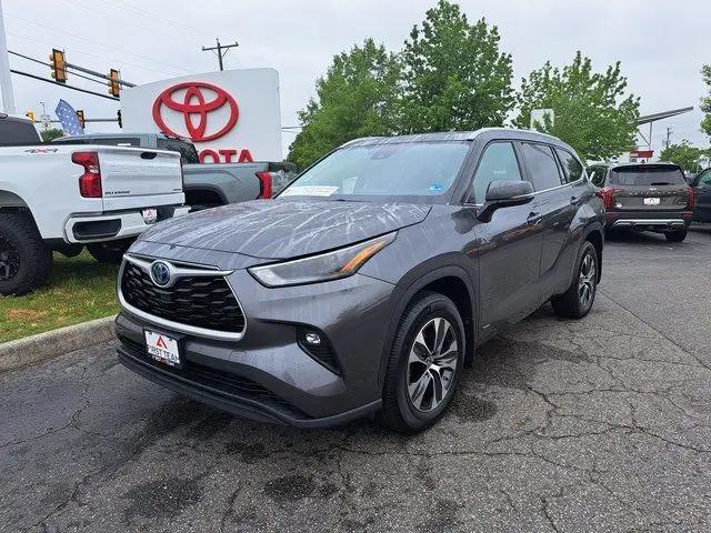 2023 Toyota Highlander Hybrid XLE