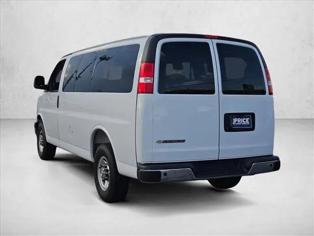 2025 Chevrolet Express Passenger RWD 2500 Regular Wheelbase LT