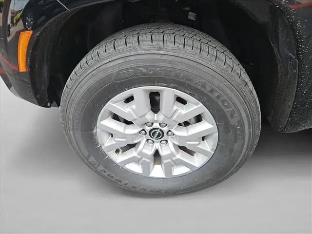 2022 Nissan Frontier Crew Cab SV 4x2
