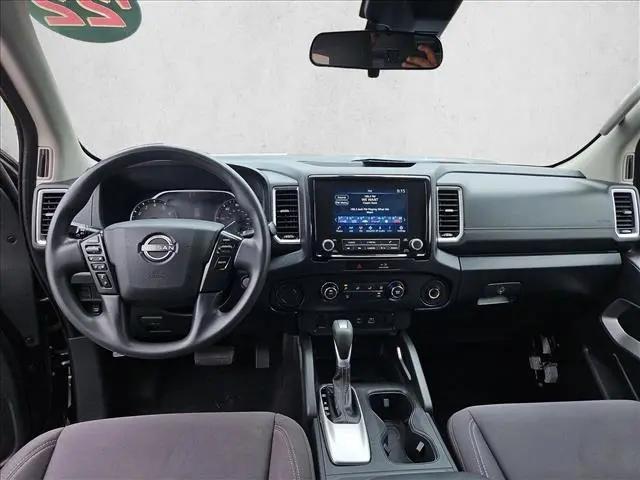 2022 Nissan Frontier Crew Cab SV 4x2