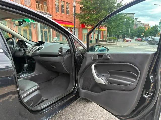 2011 Ford Fiesta SEL