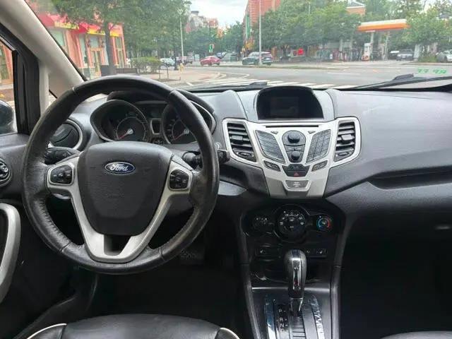 2011 Ford Fiesta SEL