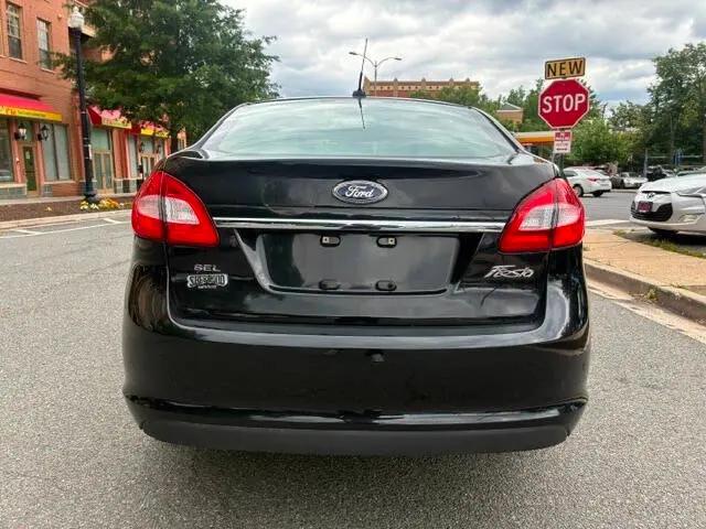 2011 Ford Fiesta SEL