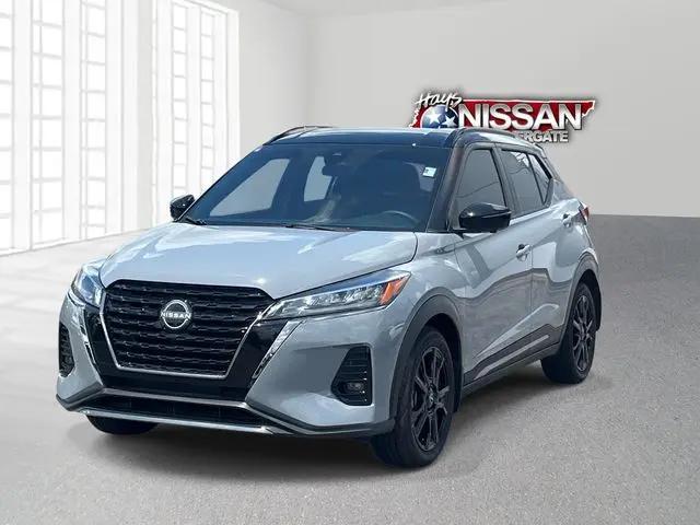 2024 Nissan Kicks SR Xtronic CVT