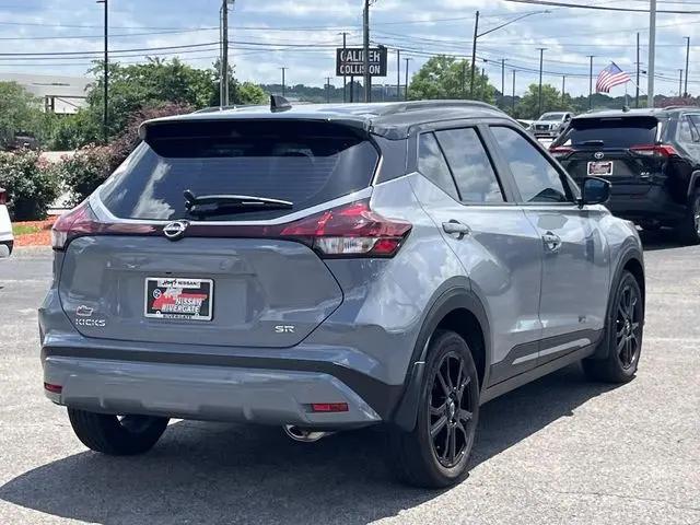 2024 Nissan Kicks SR Xtronic CVT