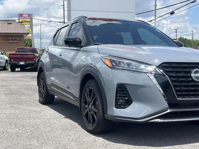 2024 Nissan Kicks SR Xtronic CVT
