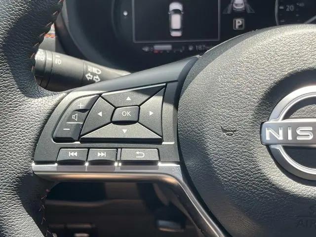 2024 Nissan Kicks SR Xtronic CVT