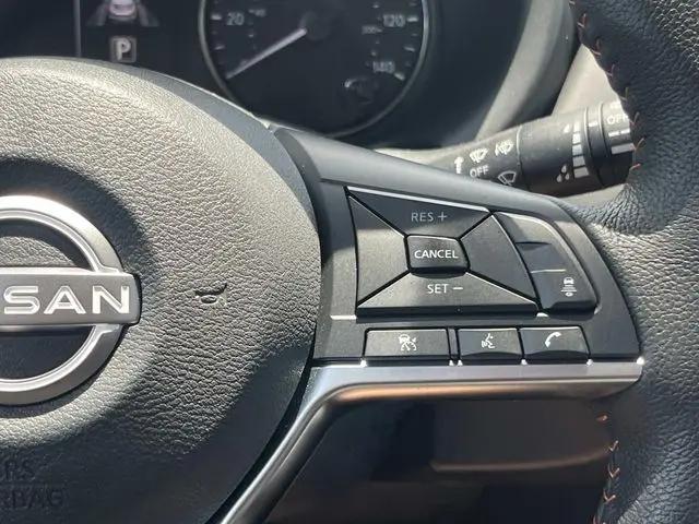 2024 Nissan Kicks SR Xtronic CVT