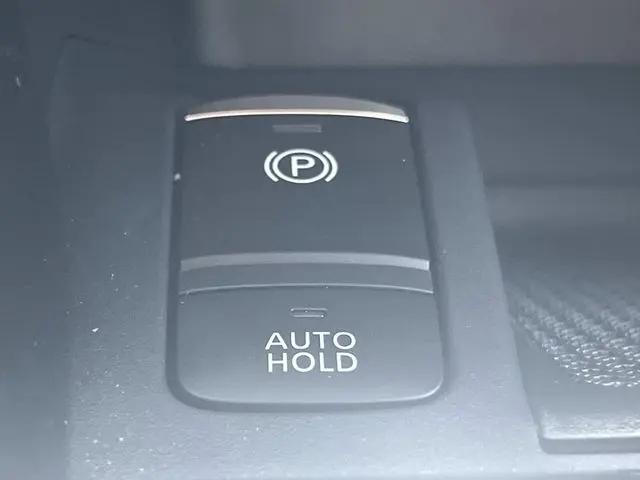2024 Nissan Kicks SR Xtronic CVT