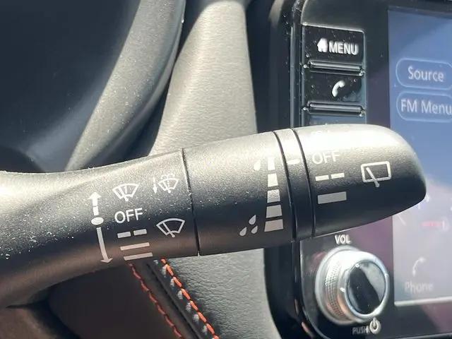 2024 Nissan Kicks SR Xtronic CVT