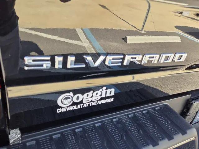 2026 Chevrolet Silverado 3500HD Crew Cab, Long Bed, High Country Dual Rear Wheel, RWD