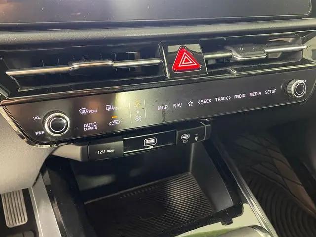 2024 Kia Niro EX