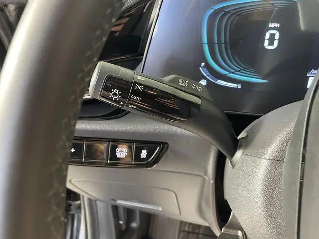 2024 Kia Niro EX