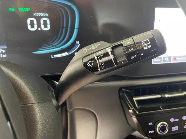 2024 Kia Niro EX