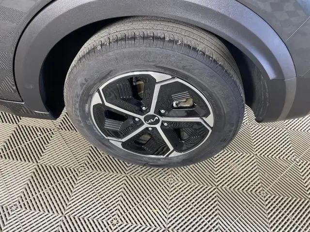 2024 Kia Niro EX