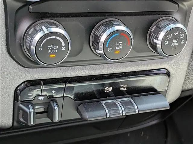 2024 Ram 2500 Big Horn Crew Cab 4x4 6'4" Box