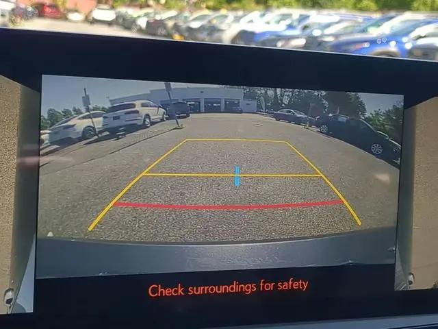 2024 Lexus ES 300h F SPORT Handling