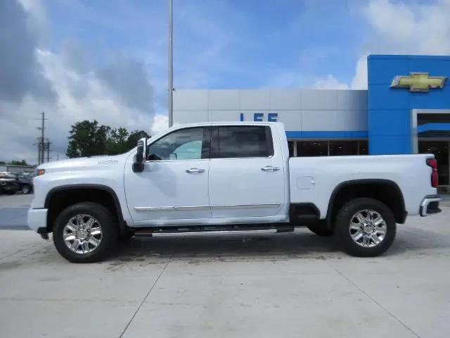 2026 Chevrolet Silverado 2500HD Crew Cab, Standard Bed, High Country, 4WD