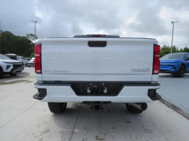 2026 Chevrolet Silverado 2500HD Crew Cab, Standard Bed, High Country, 4WD