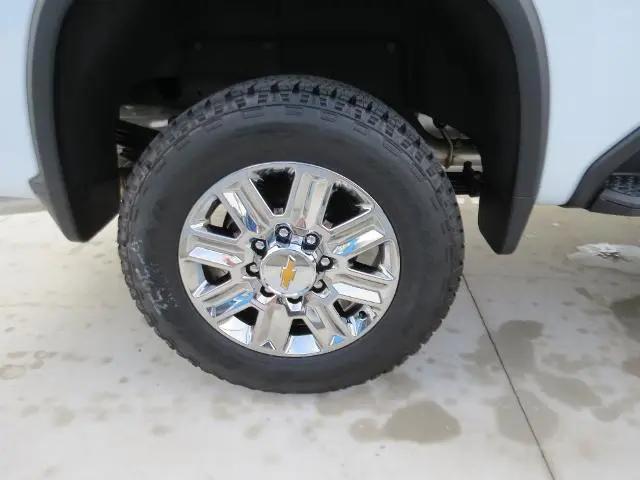2026 Chevrolet Silverado 2500HD Crew Cab, Standard Bed, High Country, 4WD