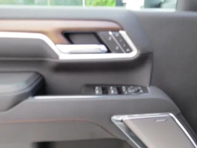 2026 Chevrolet Silverado 2500HD Crew Cab, Standard Bed, High Country, 4WD